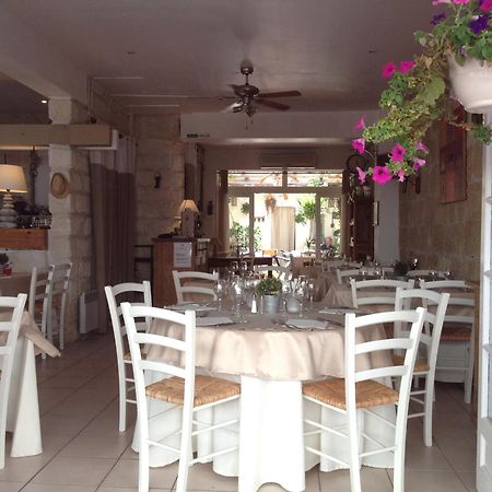Hotel Restaurant Le Provencal Льо Гро-дю-Роа Екстериор снимка