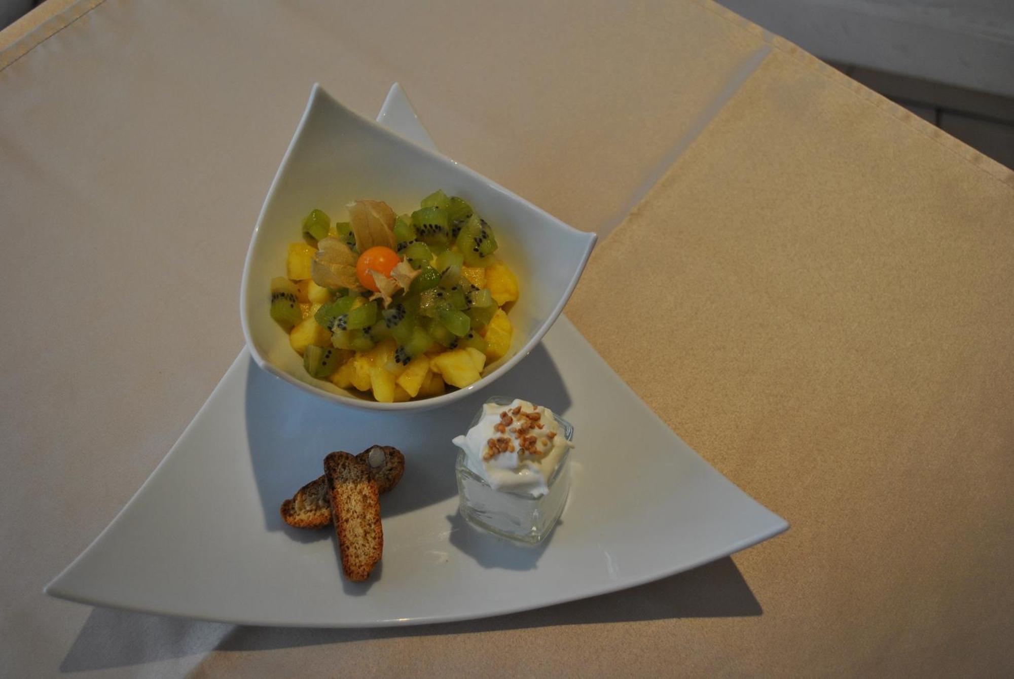 Hotel Restaurant Le Provencal Льо Гро-дю-Роа Екстериор снимка