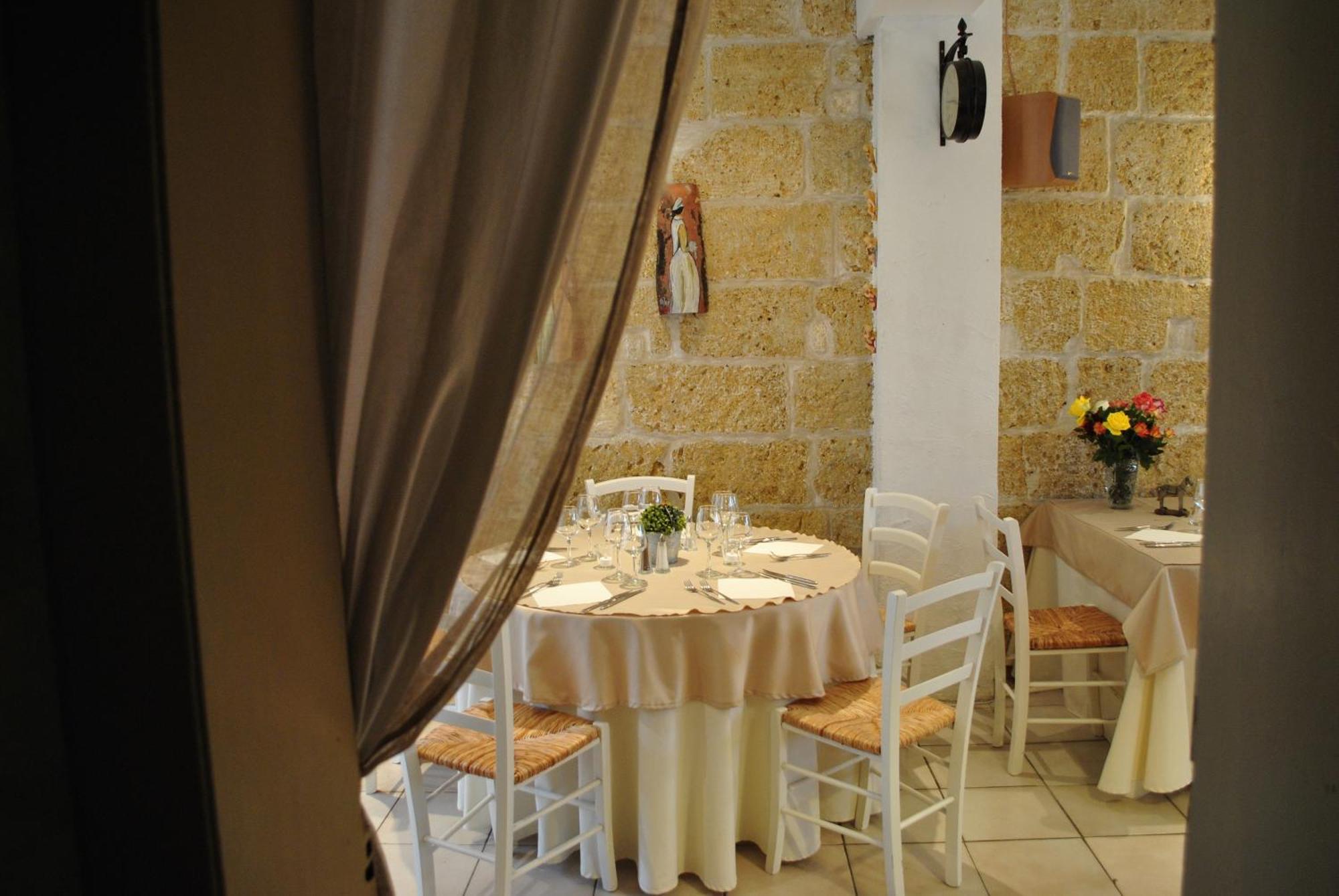 Hotel Restaurant Le Provencal Льо Гро-дю-Роа Екстериор снимка
