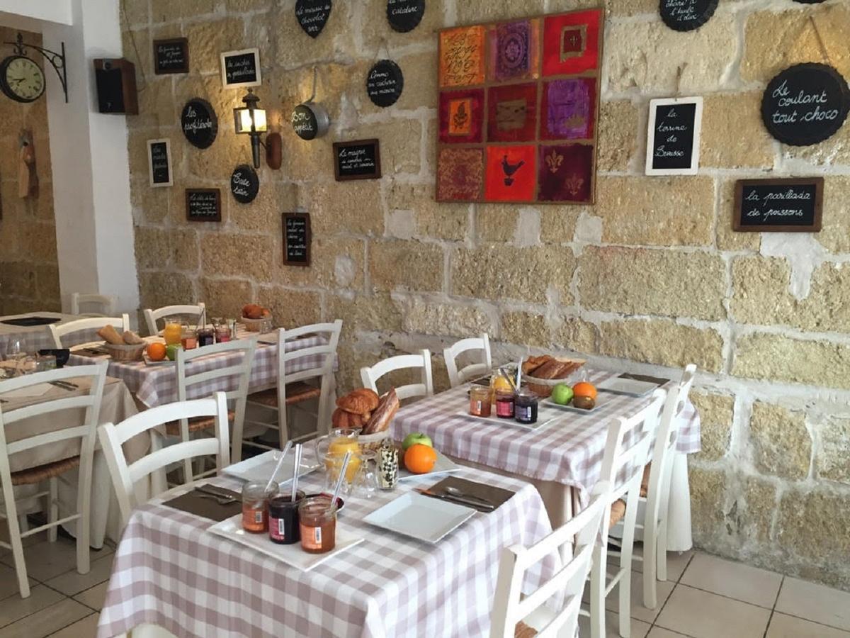 Hotel Restaurant Le Provencal Льо Гро-дю-Роа Екстериор снимка